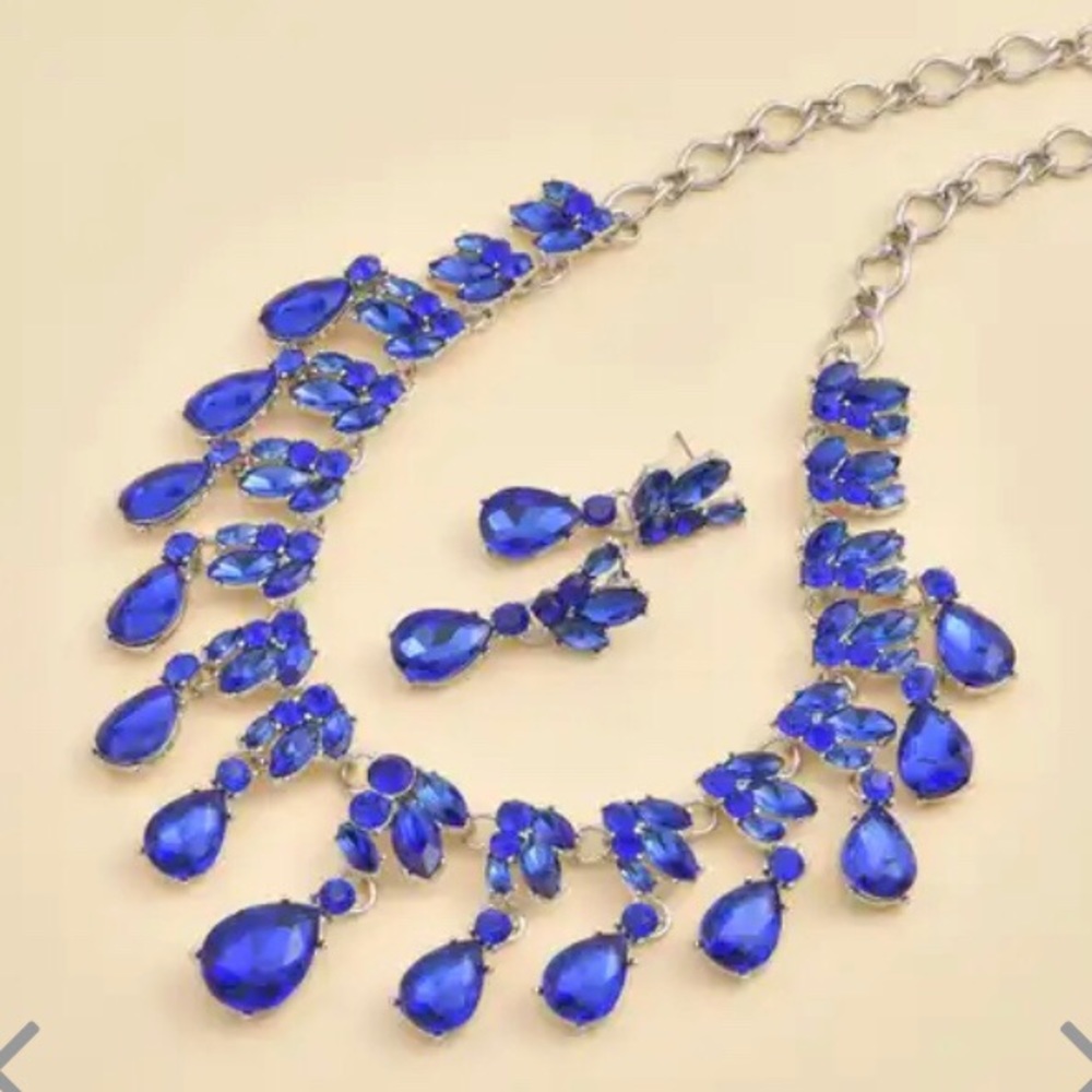 New Necklace and Earrings Austrian Crystal Blue Stones Silver Tone New